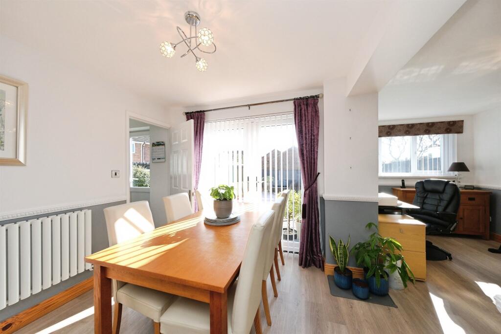 House in Newark and Sherwood, Rainworth - More