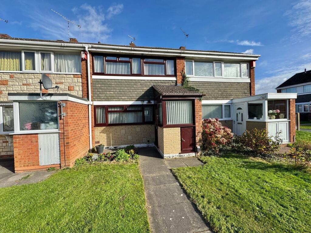 Main image of property: Silver Walk, Nuneaton