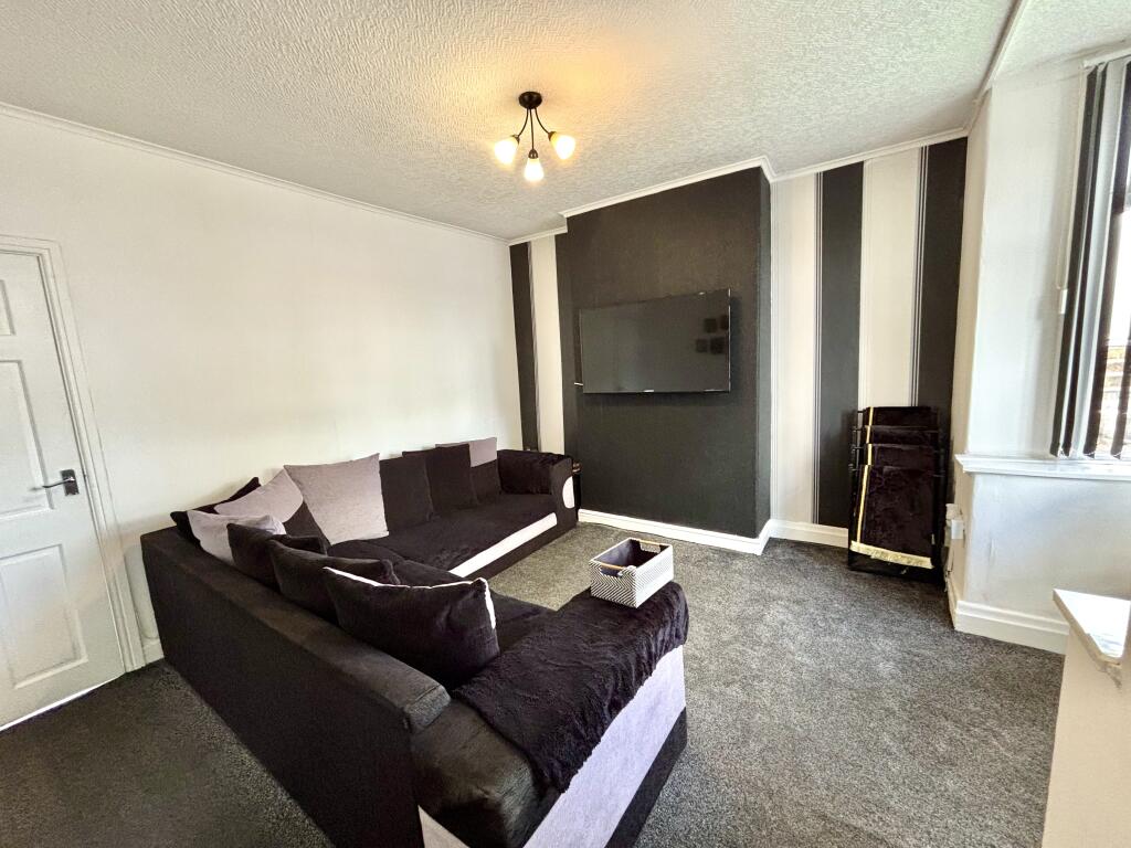 House in Bradford - View 5