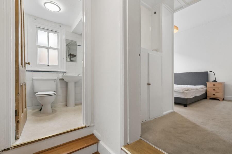 Apartment in London - More