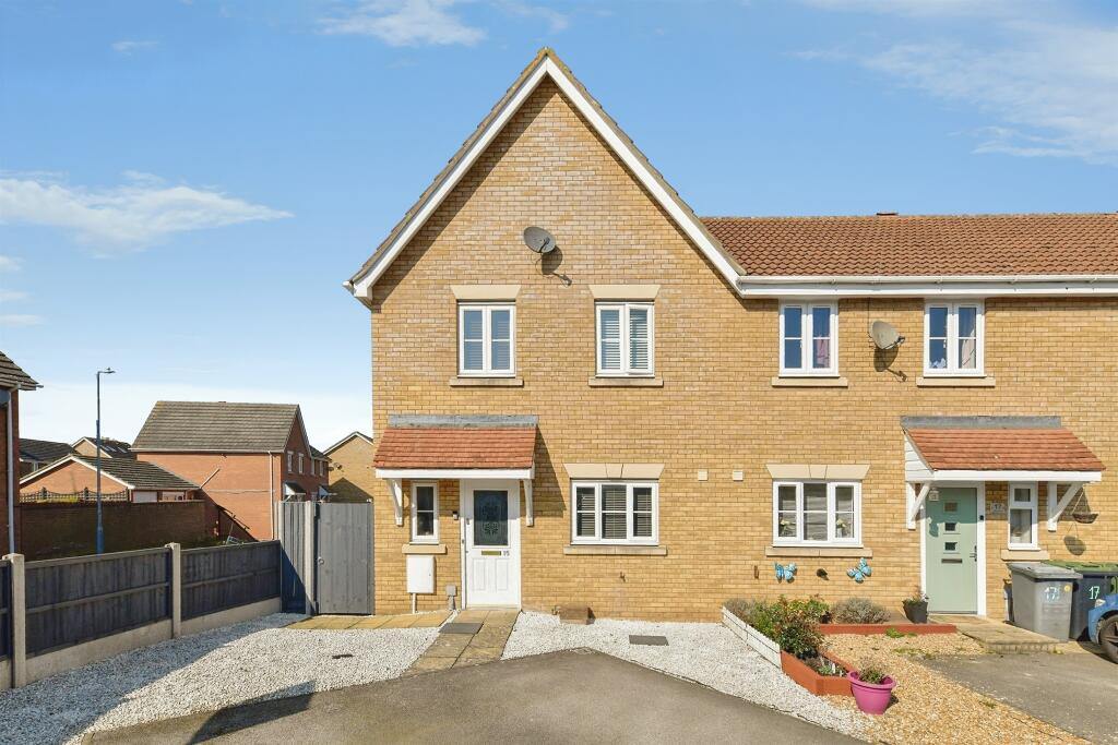 Main image of property: Signal Close, Henlow