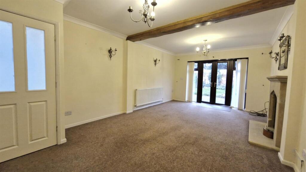 House in South Kesteven, Market Deeping - View 3