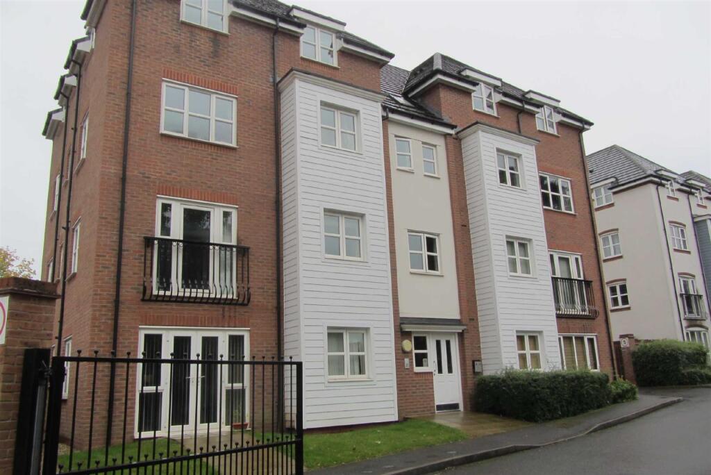 Shottery Close, Redditch