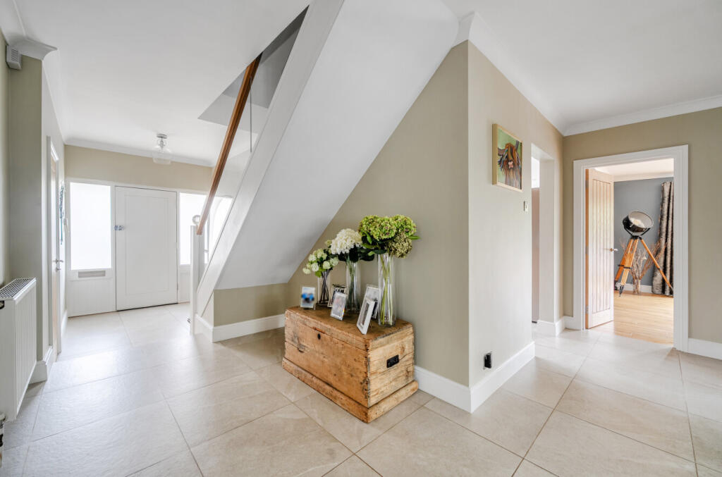 House in London, Perry Street, Chislehurst - More