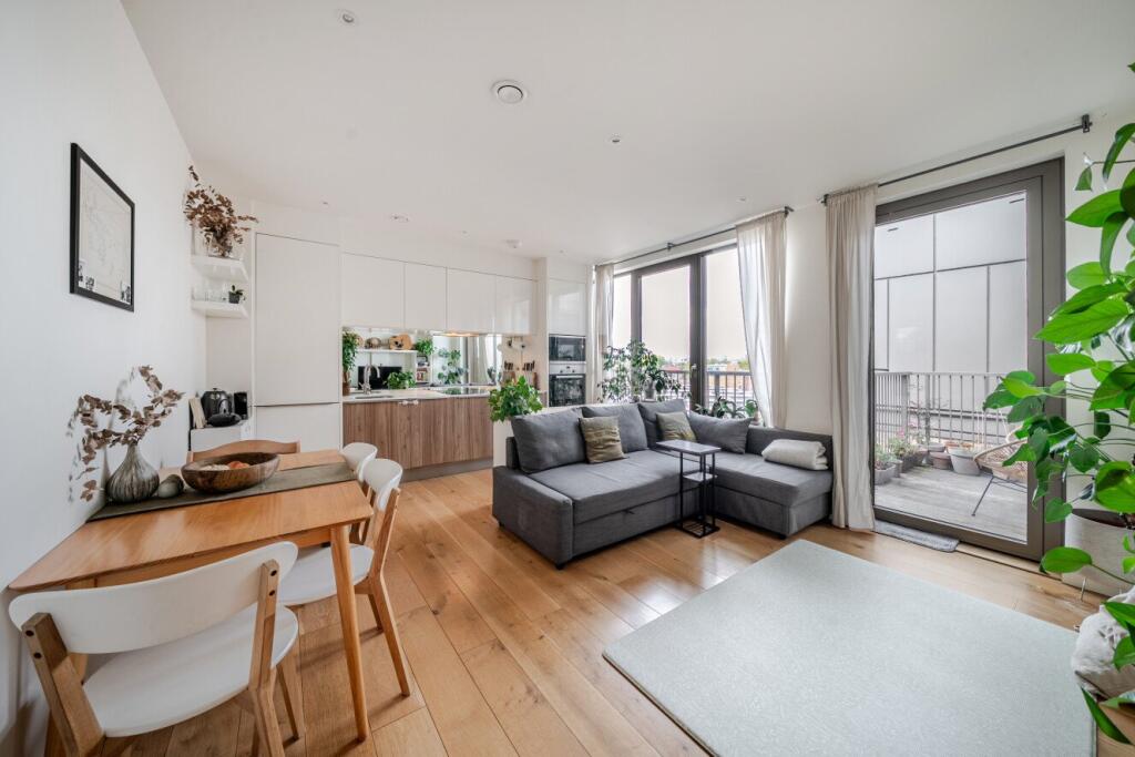 Main image of property: Camberwell Passage, Camberwell, London, SE5