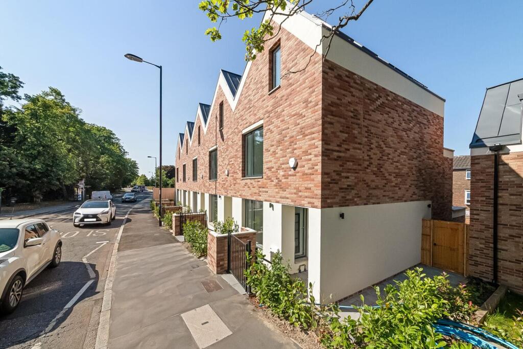 Main image of property: Hermitage Place, SE19