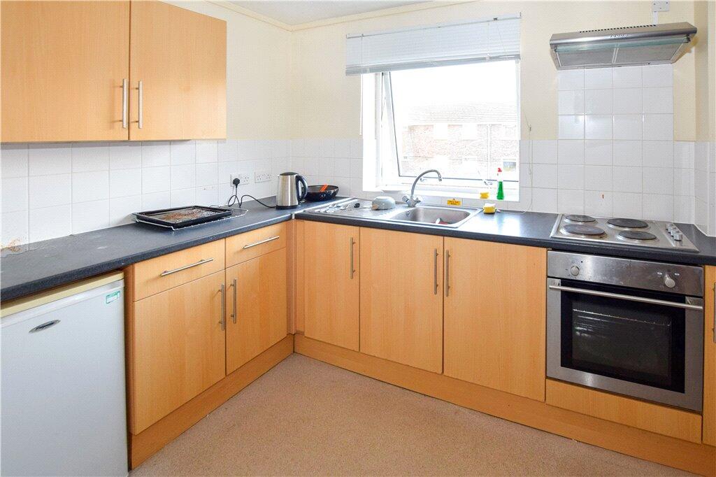 Avon Way, Colchester, Essex photo 4
