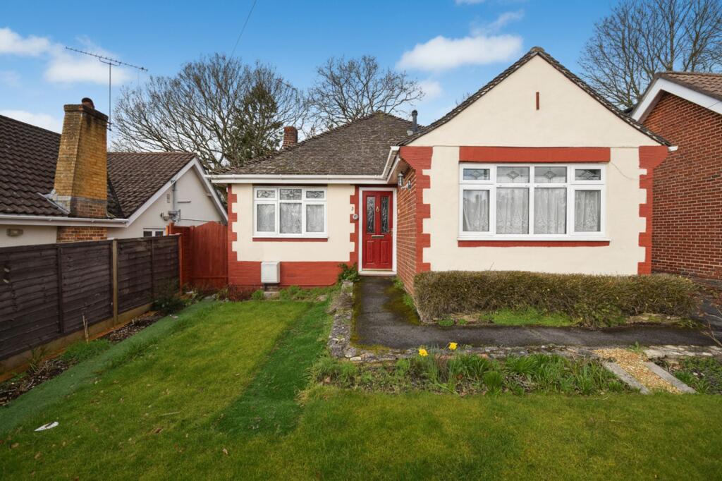 Main image of property: Merrieleas Close, Chandler's Ford, SO53