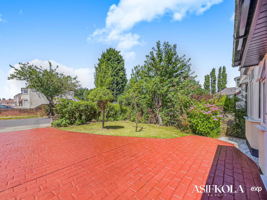 Jeremy Road, Goldthorn Park, Wolverhampton, WV4 5BX photo 4