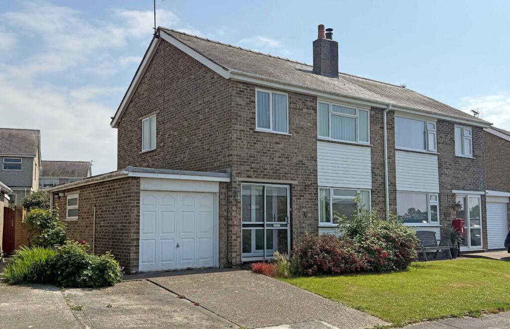 Main image of property: Ffordd Eryri, Caernarfon, Gwynedd, LL55