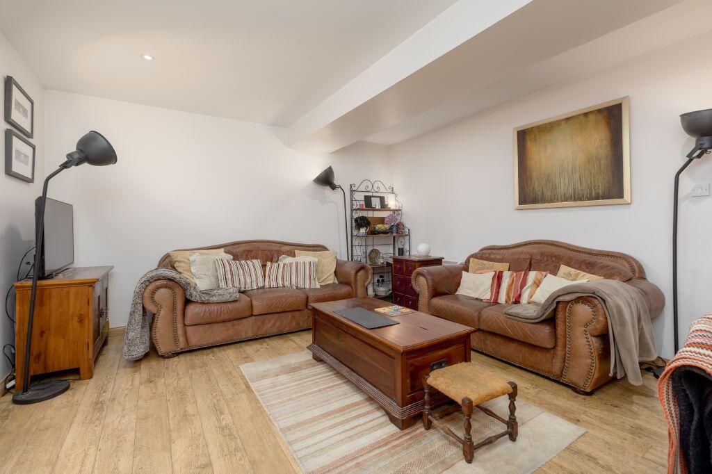 Apartment in Edinburgh, The Shore, Leith Harbour & Newhaven - View 5