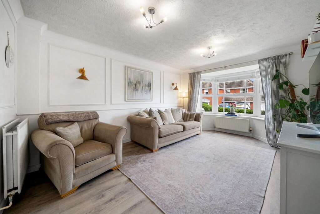 House in Worcester - More