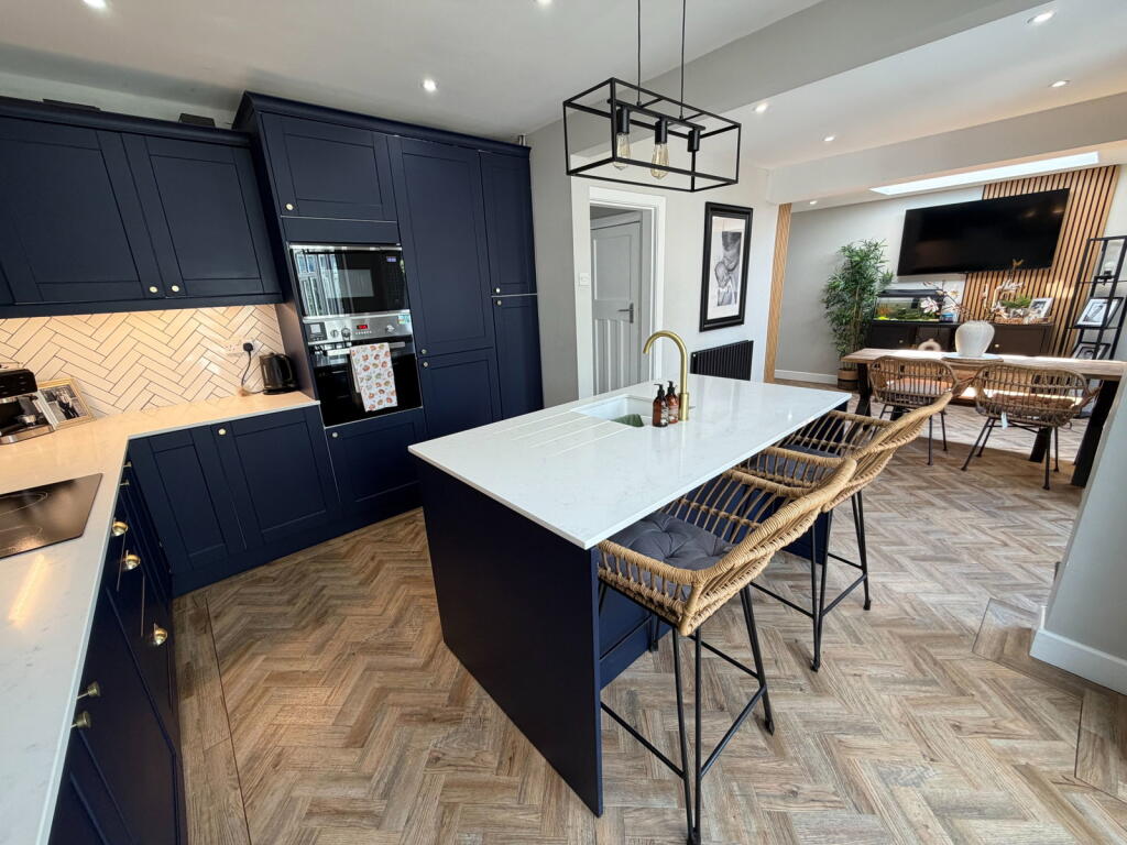 House in Solihull, Shirley - View 2