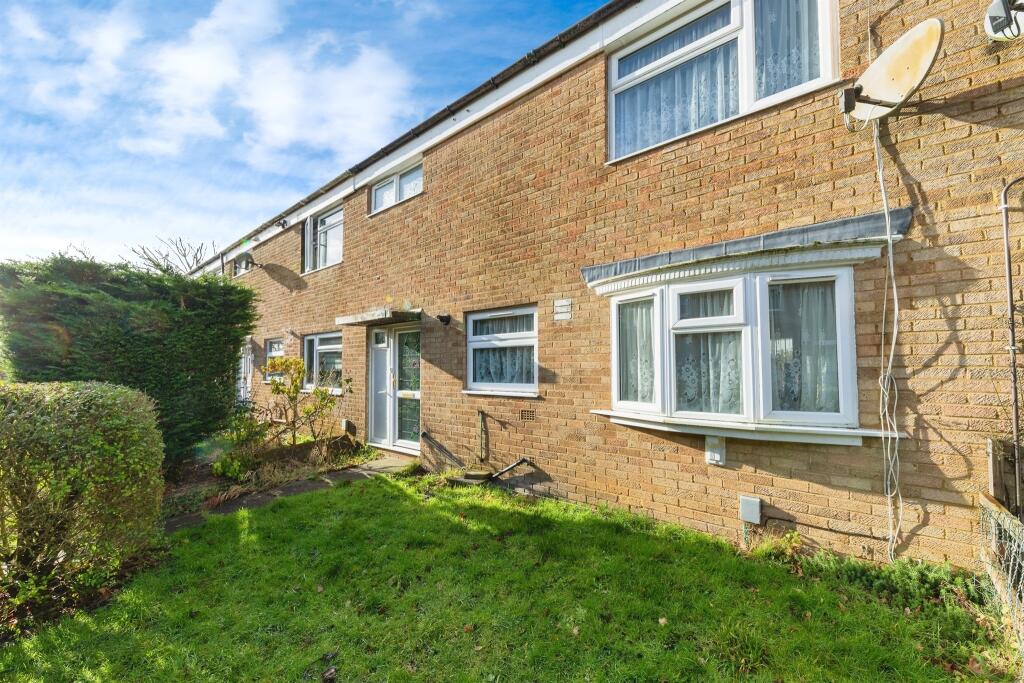 3-bed terraced on Ripon Road, Stevenage, £300,000