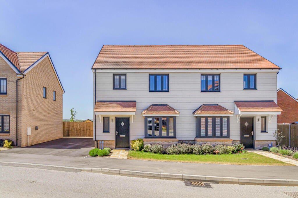 Main image of property: Jackdaw Way, Kennett