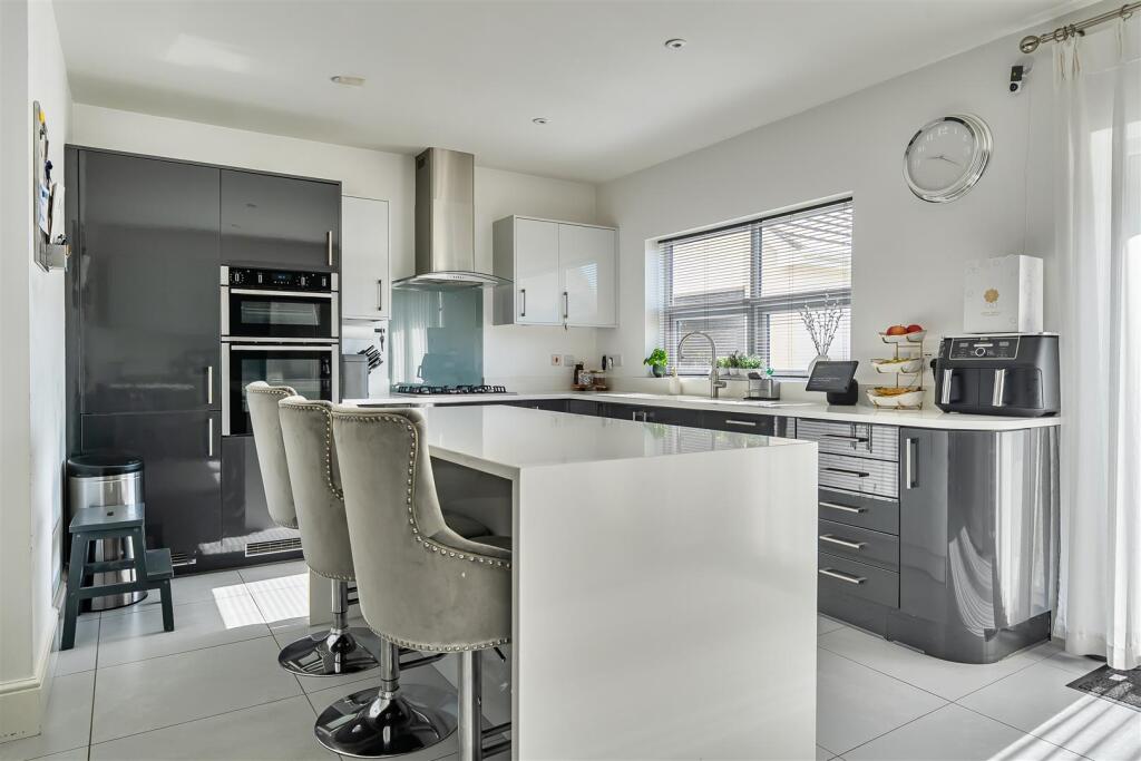 Brook Lane, Warsash photo 4