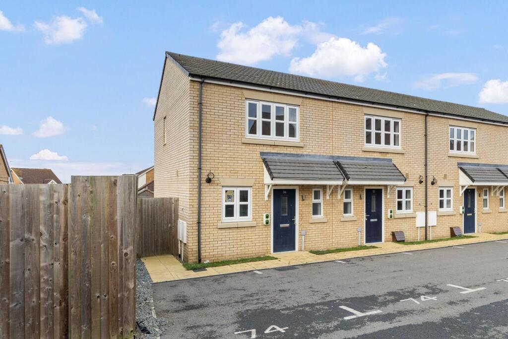 Main image of property: Greenhouse Close, Buckingham Fields, Northampton NN4
