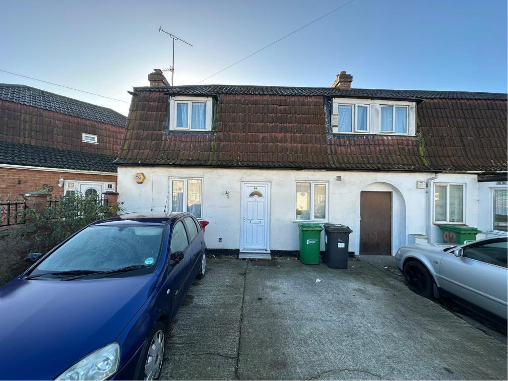 Main image of property: Slough, Berkshire, SL2