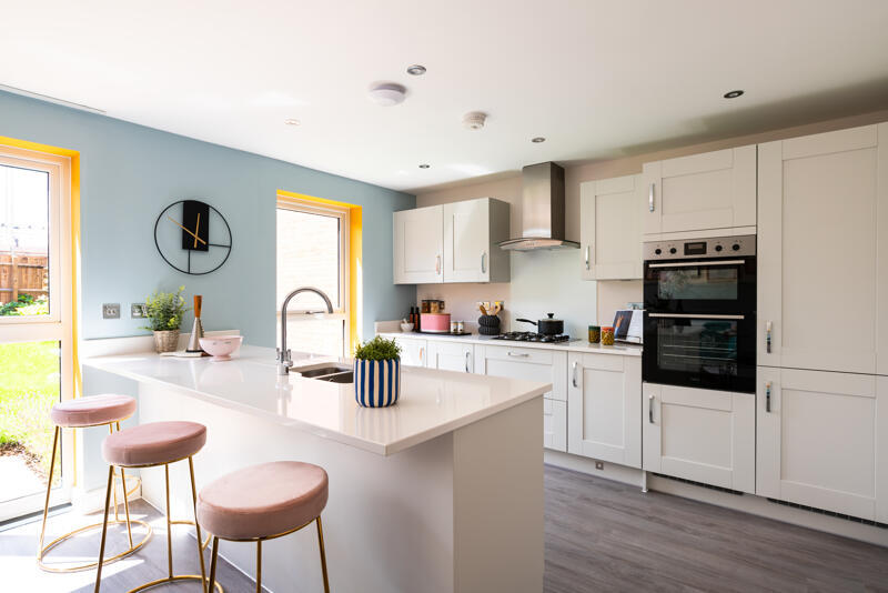 House in Mole Valley, Dorking - View 4