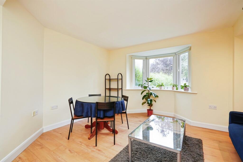 Apartment in Oxford - More