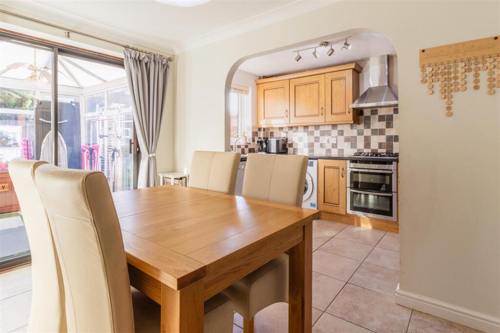 House in Rugby, Grandborough - View 2