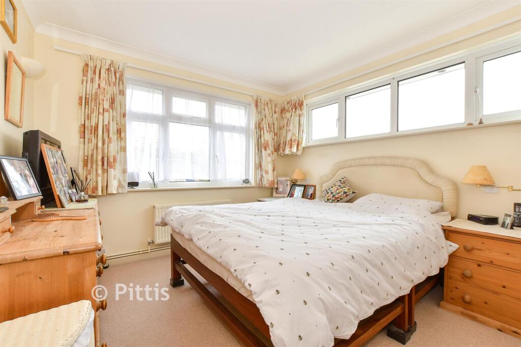 House in Portsmouth - View 5