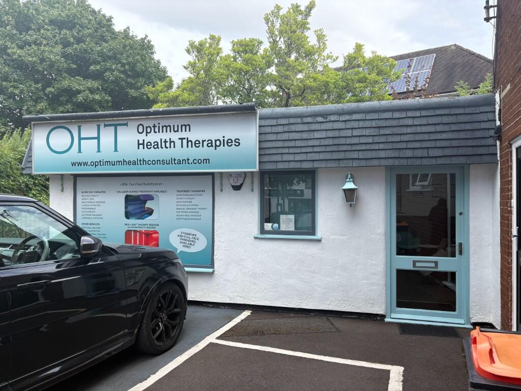 Main image of property: Neston Road, CH64