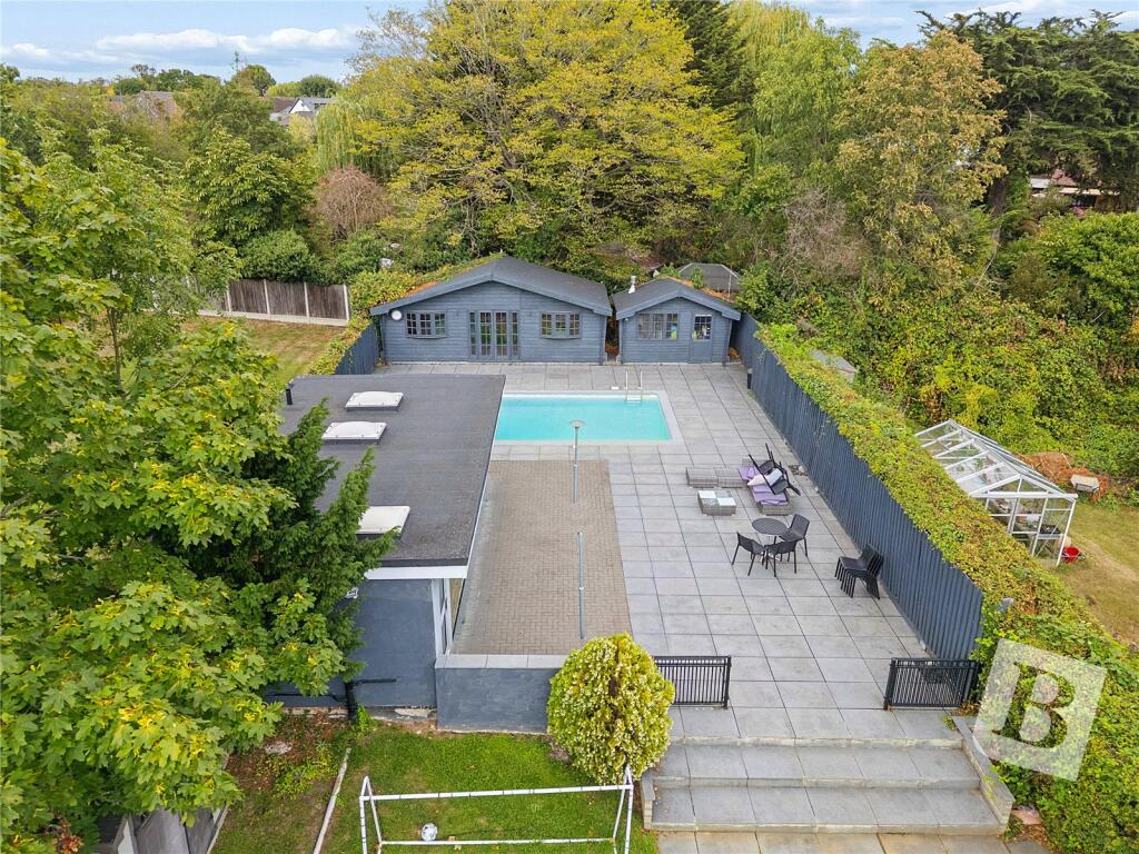 House in Romford - View 5
