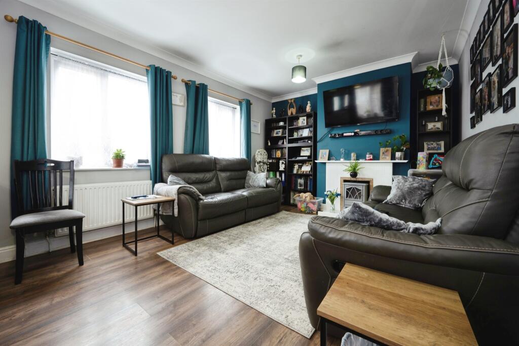 House in Shortstown, Harrowden - View 5