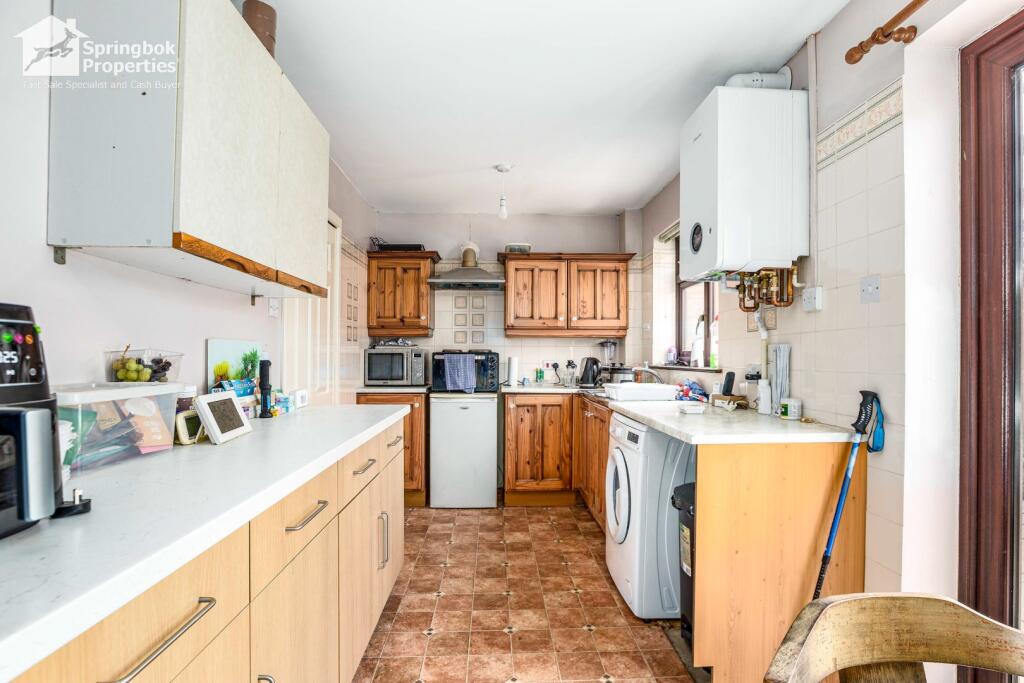 Dyffryn Road, Llandrindod Wells, Powys - View 4