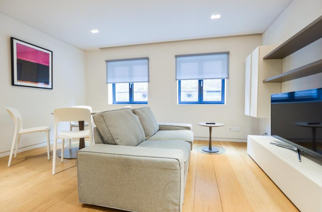 Apartment in London, Soho - View 2