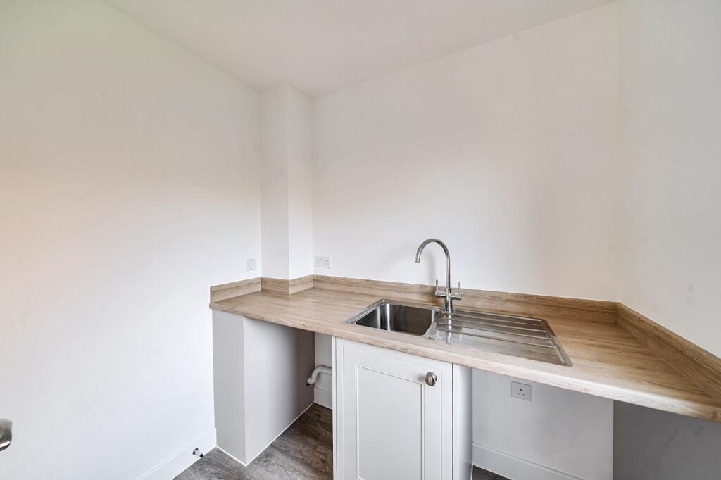House in Southampton - View 5