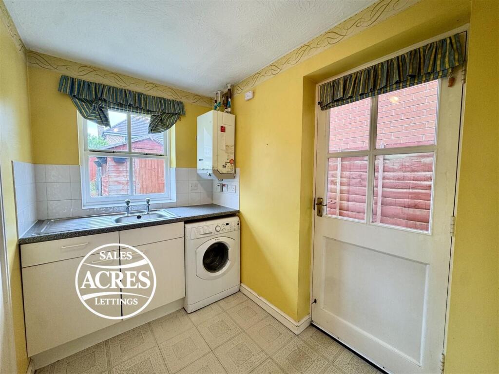 House in Sutton Coldfield, Muffin's Den, Roughley - More