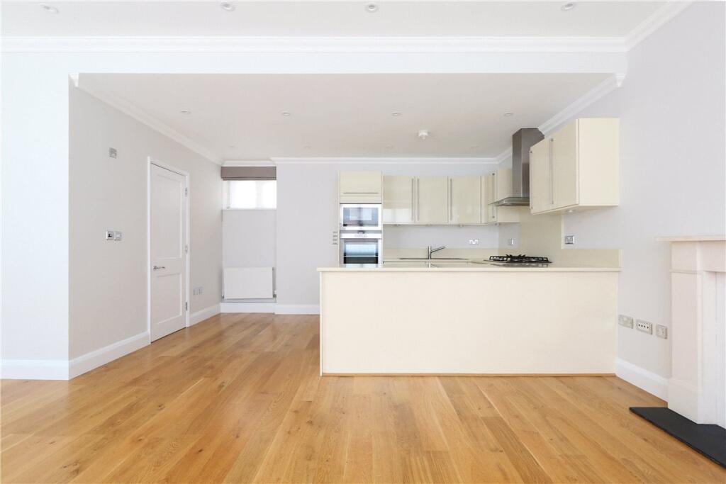 House in London - View 5