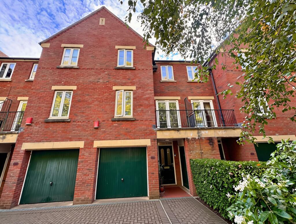 Main image of property: Gras Lawn, Exeter, EX2