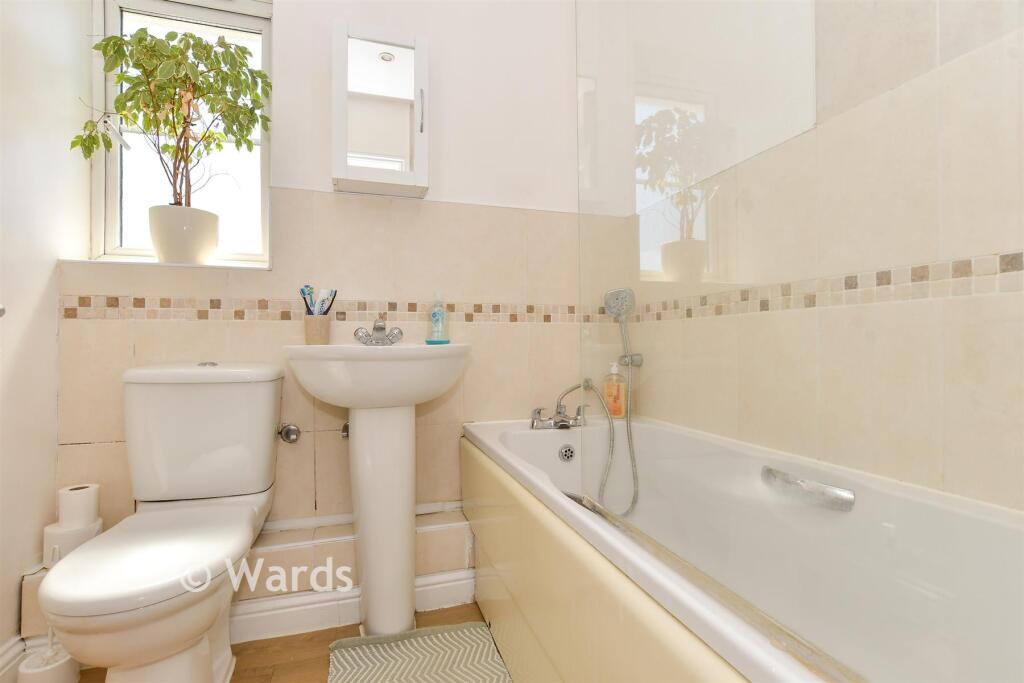 House in Canterbury - View 5