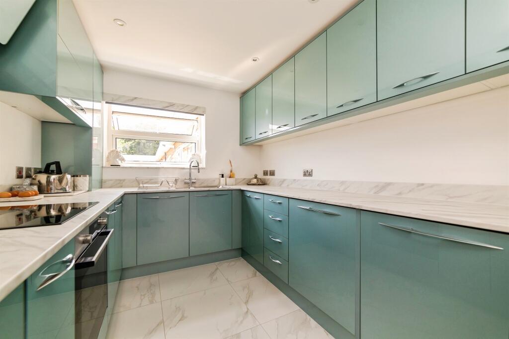 Apartment in Stevenage - View 4