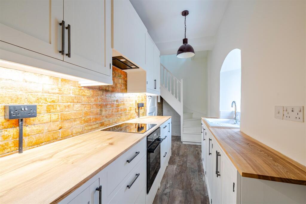 West Coker Hill, West Coker, Yeovil – pohled 3