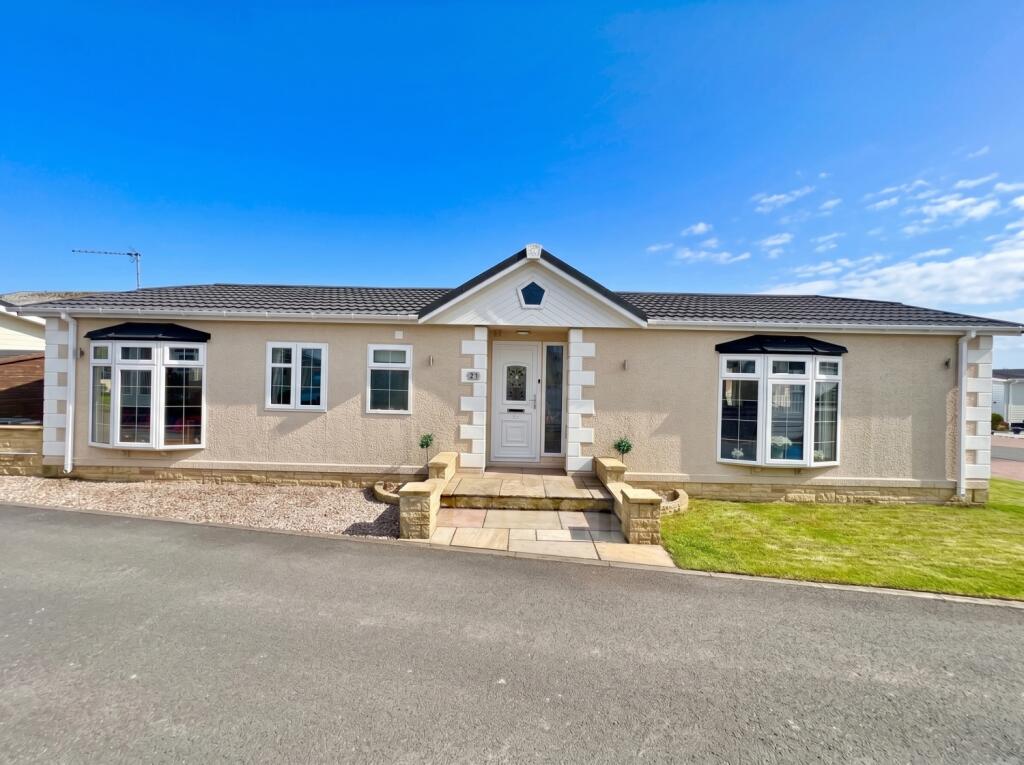 3-bed caravan on Willow Park,  Lochlibo Road, Burnhouse, Beith, £140,000