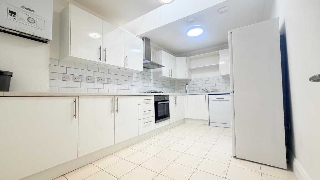 Main image of property: Bennetts Yard, Uxbridge