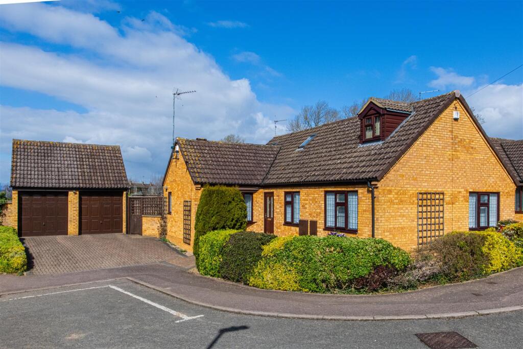 Main image of property: Grosvenor Way, Barton Seagrave