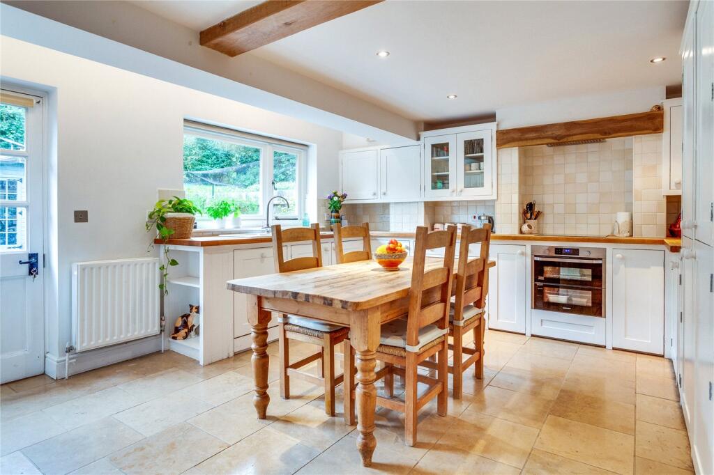 House in Slough - View 2
