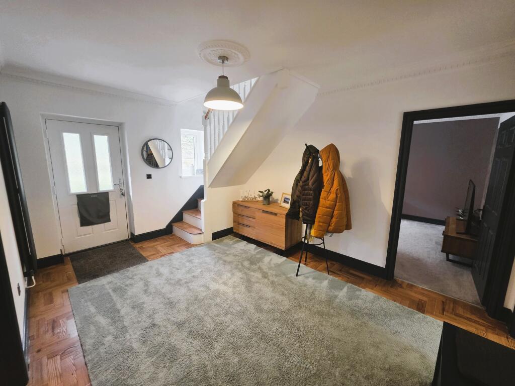 House in Swansea, Cymer and Glyncorrwg - View 4