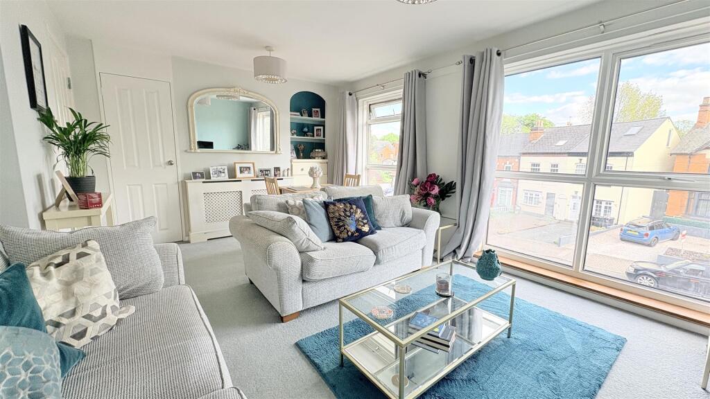 Apartment in Birmingham, Acocks Green - View 3