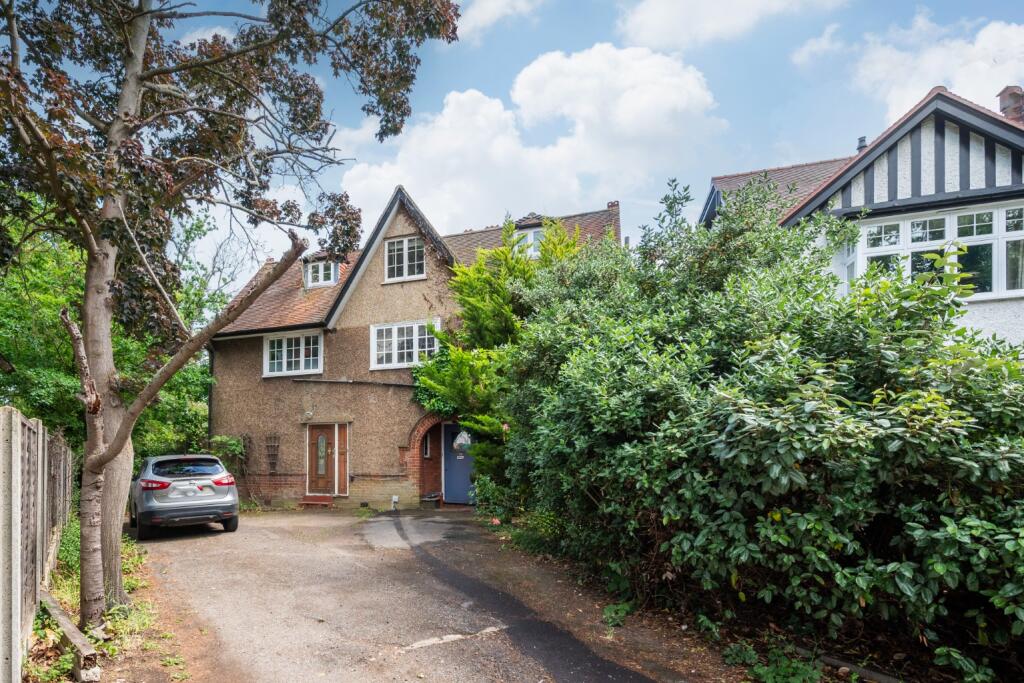 Main image of property: Hoop Lane, Golders Green NW11