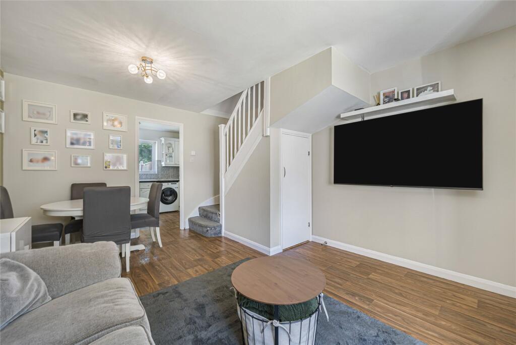 House in Dartford, Stone - View 4