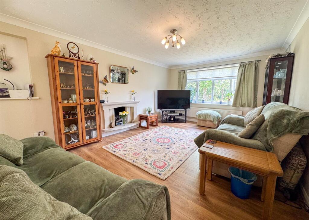 Ash Close, Barrow Upon Soar, Loughborough photo 3