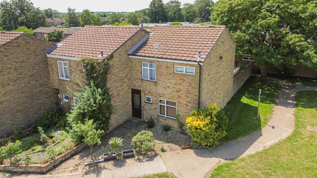 Main image of property: Teversham Drift, Cherry Hinton, Cambridge, CB1 3JZ
