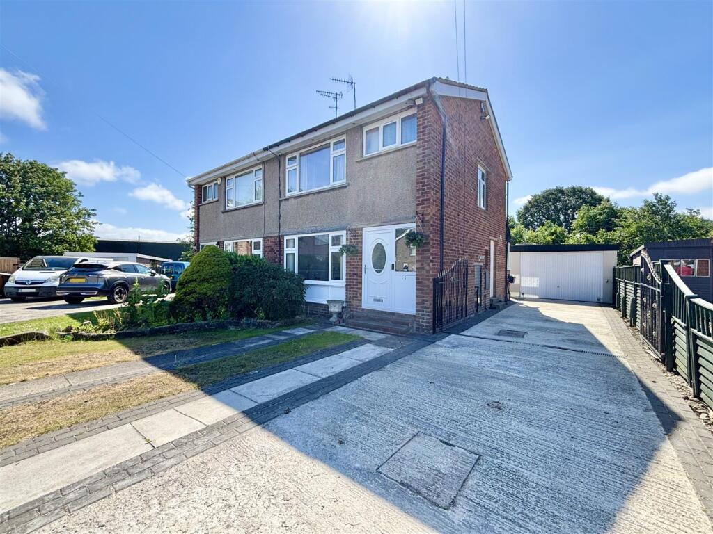 Main image of property: Middlebrook View, Bradford 8