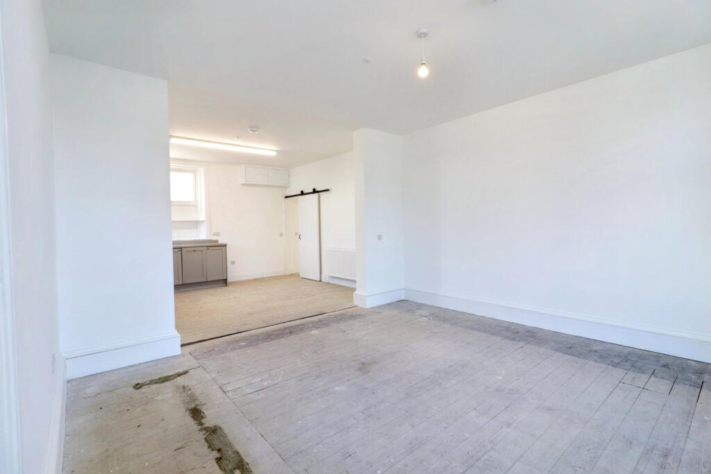 Apartment in Dumfries - View 4
